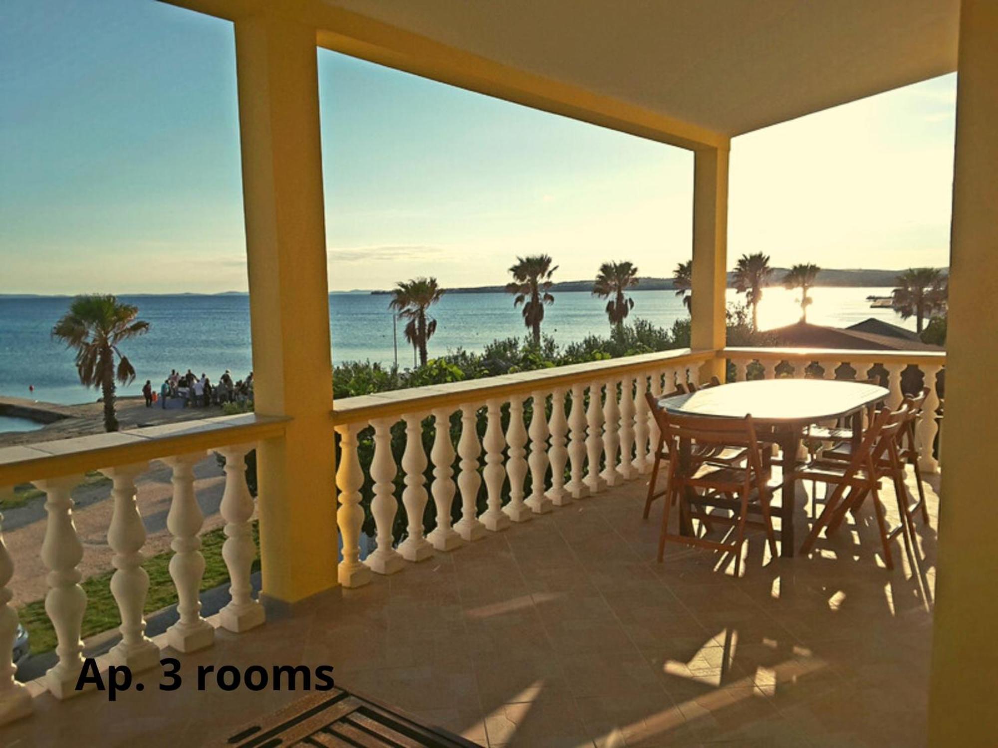 Deby Beach House Vir Extérieur photo