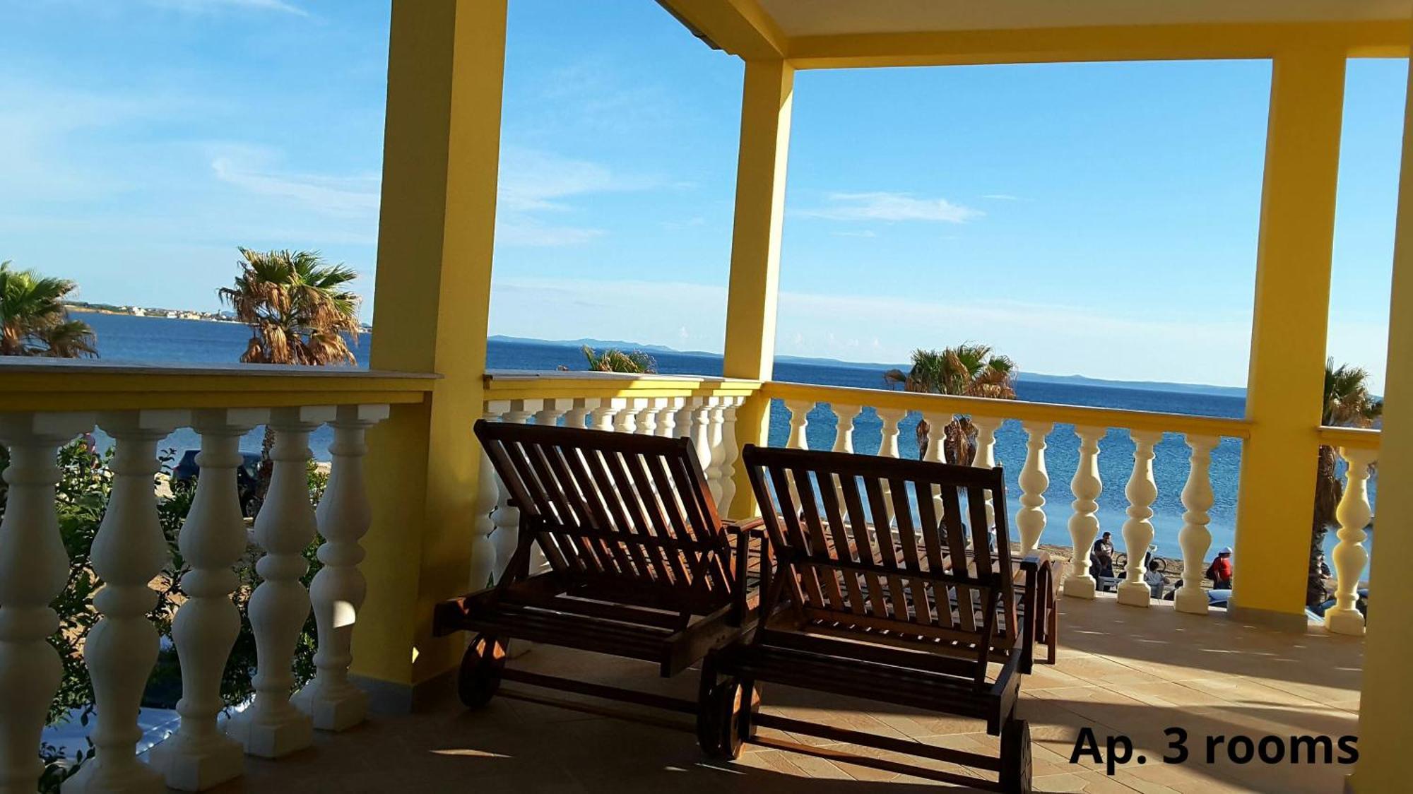 Deby Beach House Vir Extérieur photo
