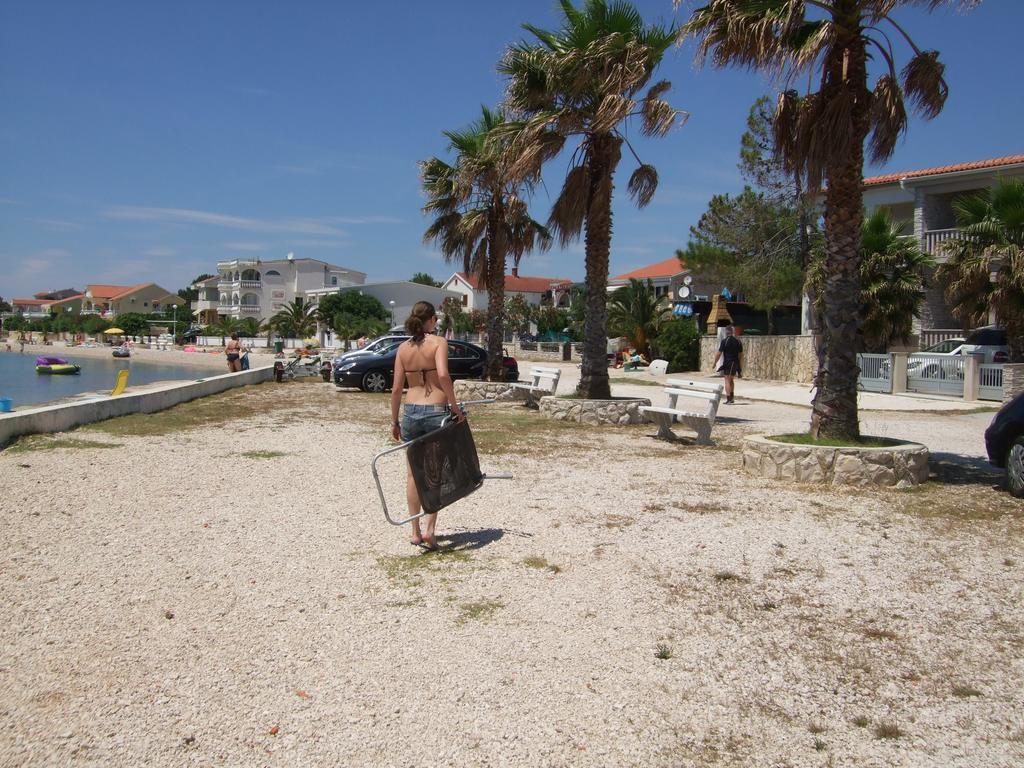 Deby Beach House Vir Extérieur photo